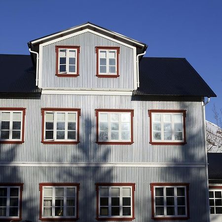 Gamli Skolinn Husavik Luaran gambar