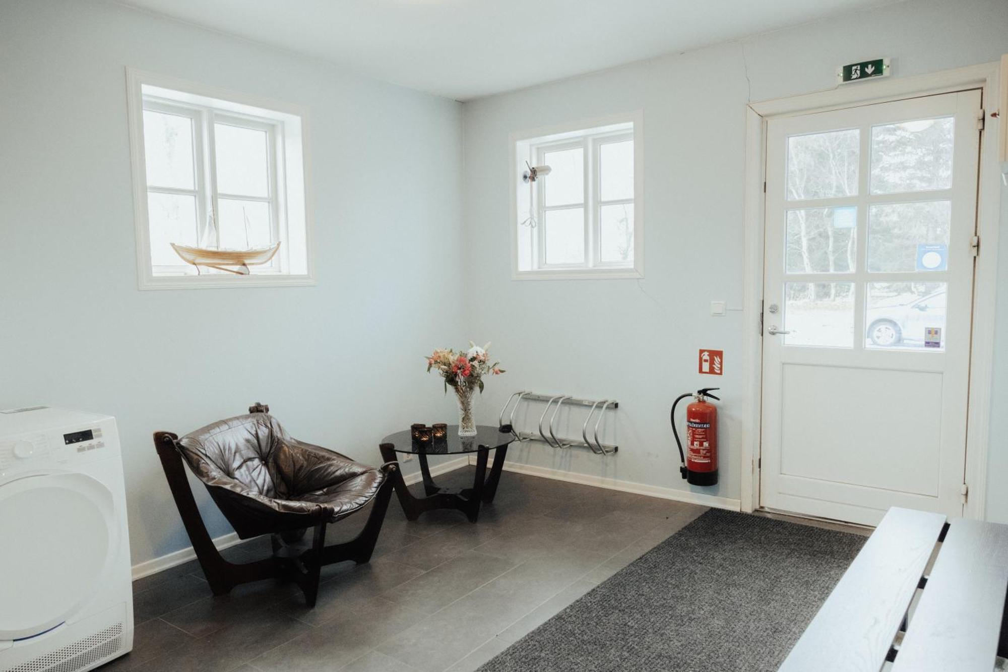 Gamli Skolinn Husavik Luaran gambar